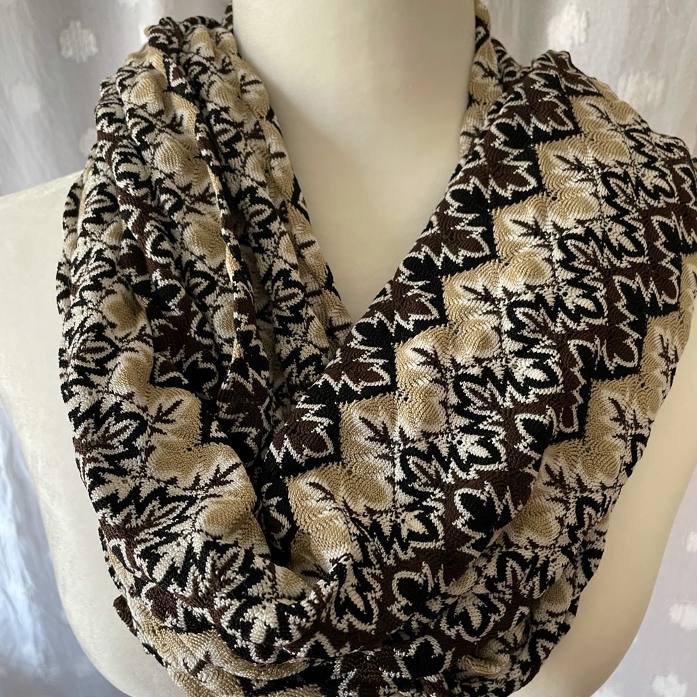 Infinity scarf